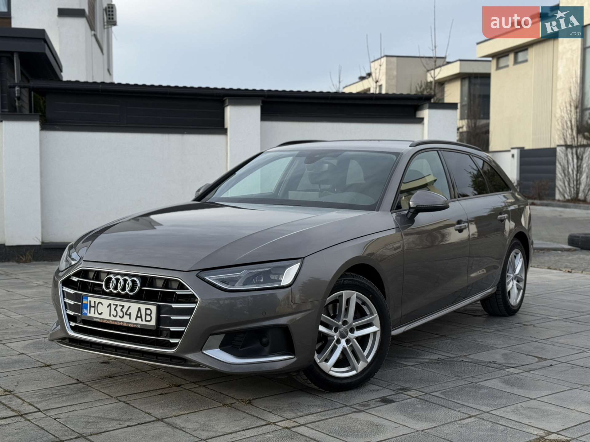 Audi A4 2019 — 1