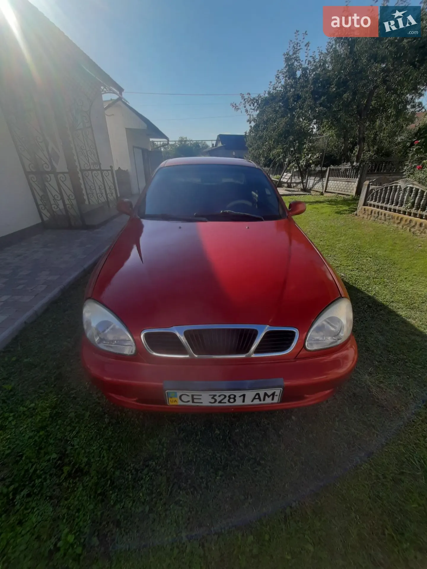 Daewoo Lanos, 1998