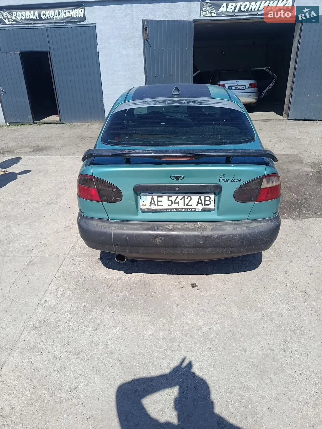 Daewoo Lanos, 1998