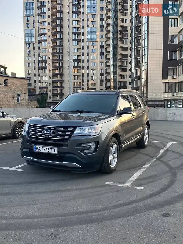 Ford Explorer, 2016