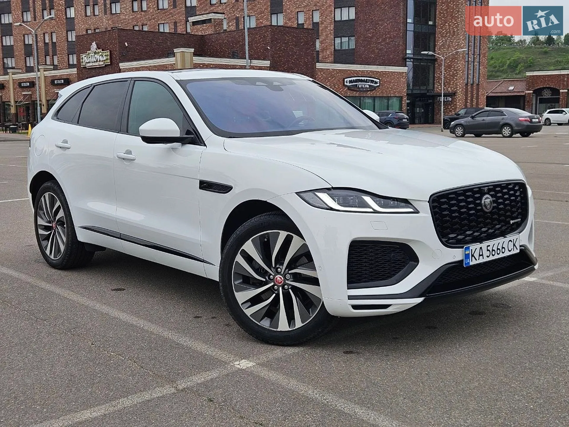 Jaguar F-Pace, 2021
