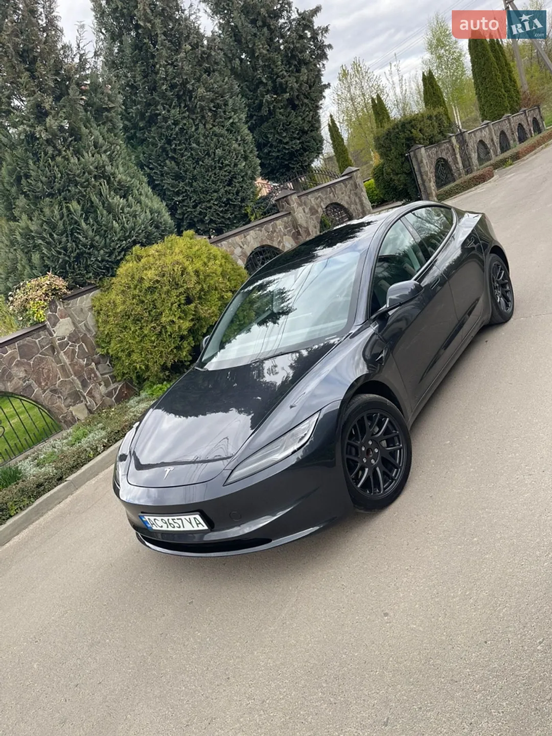 Tesla Model 3, 2024