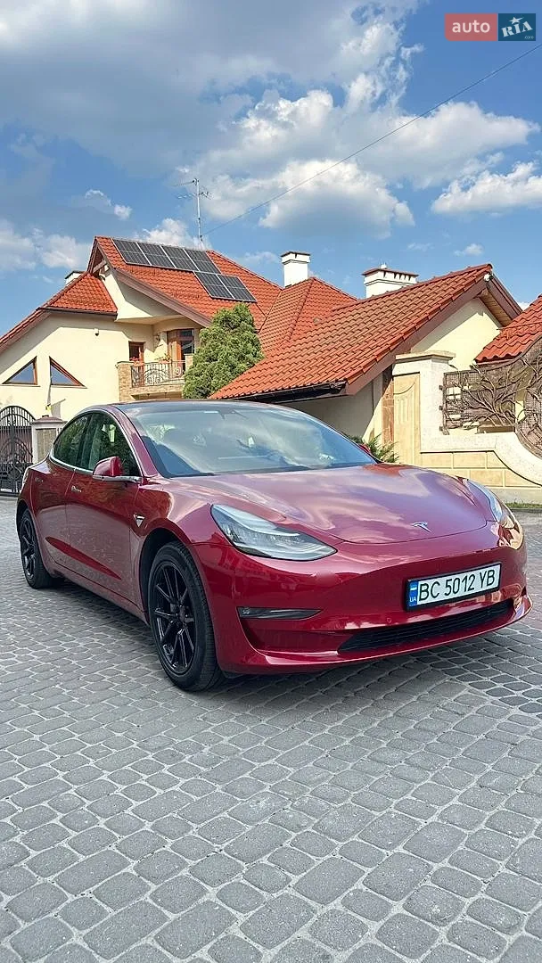 Tesla Model 3, 2019