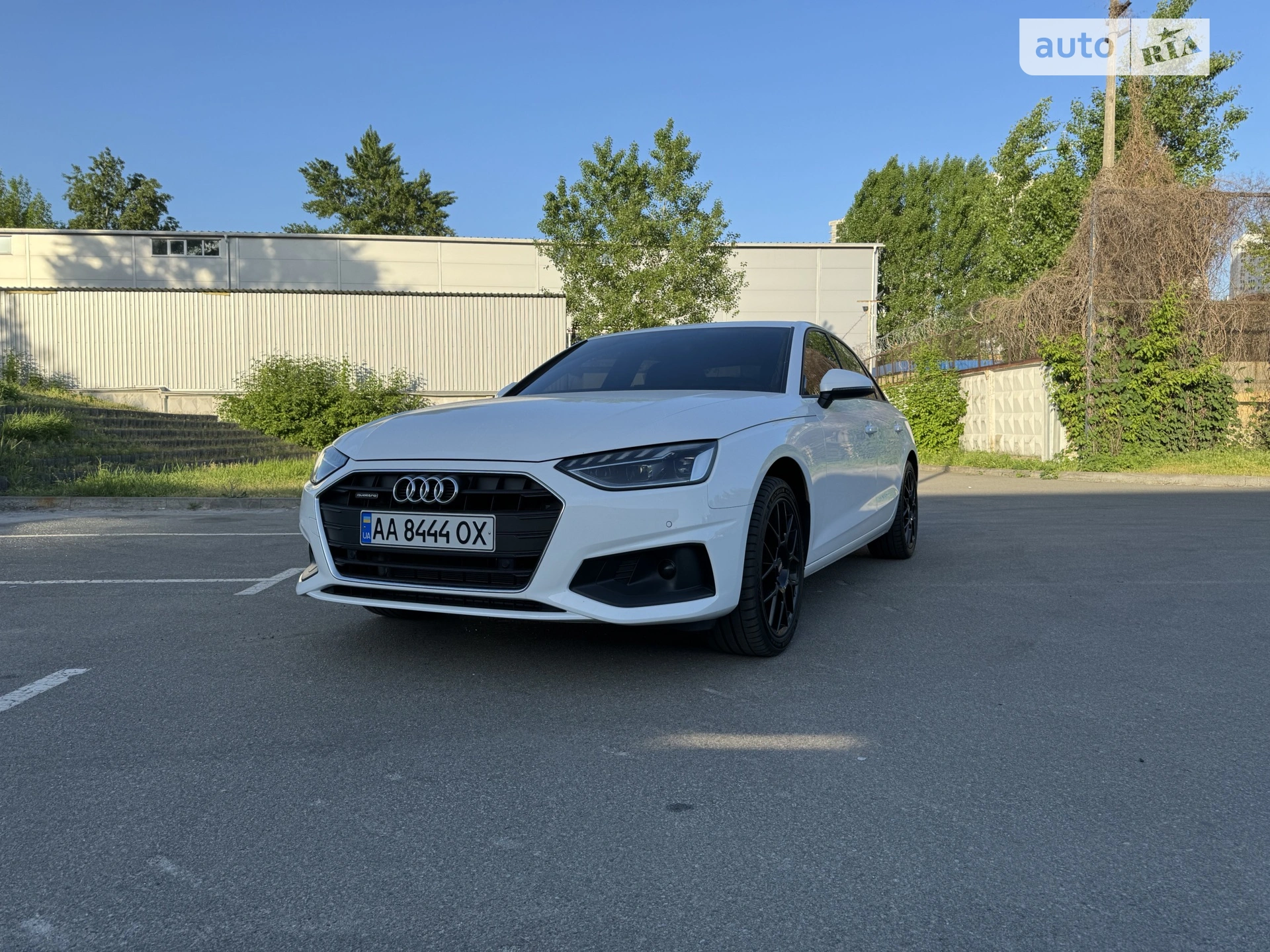 Audi A4 2021 — 1