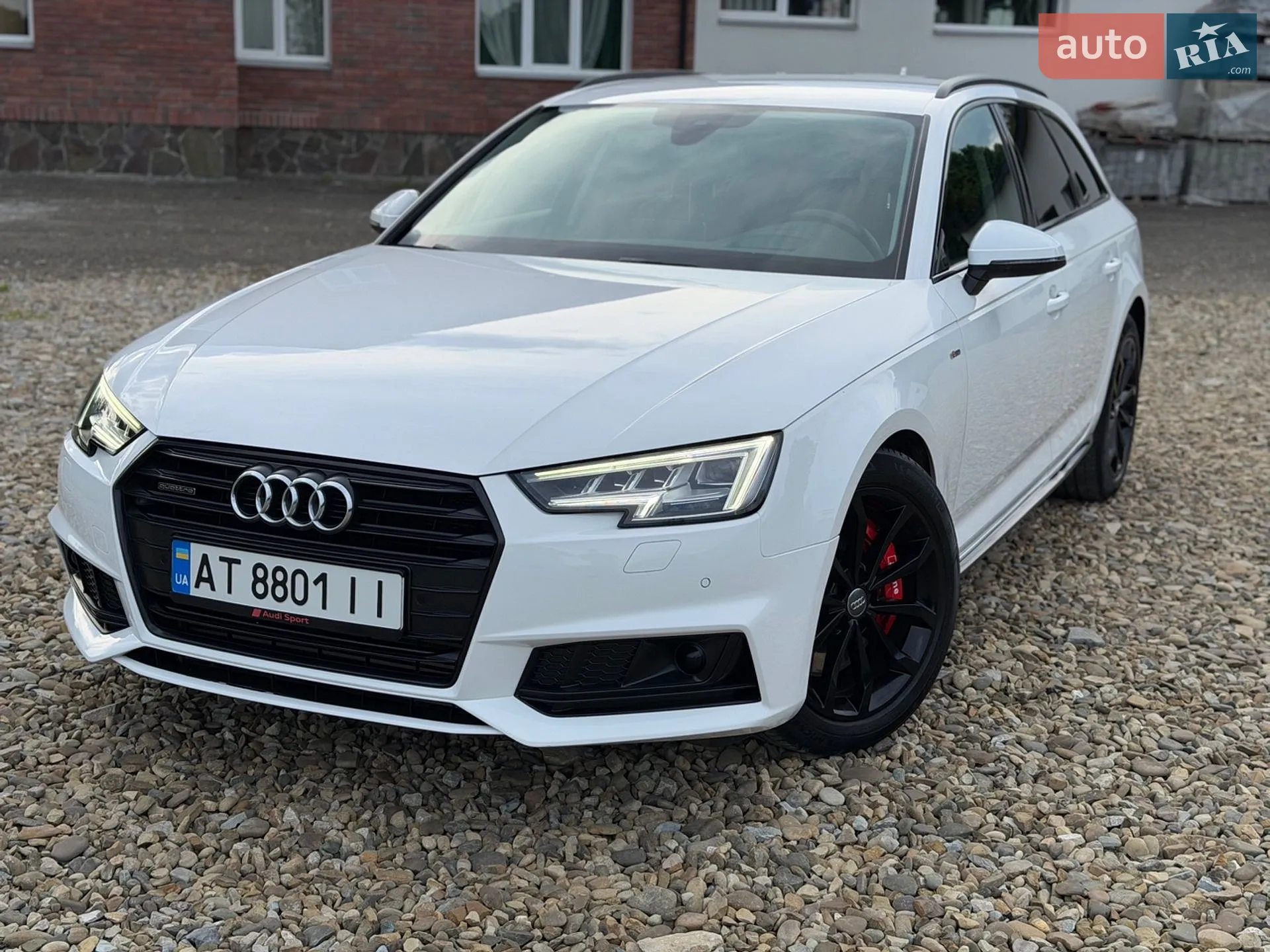 Audi A4 2019 — 1