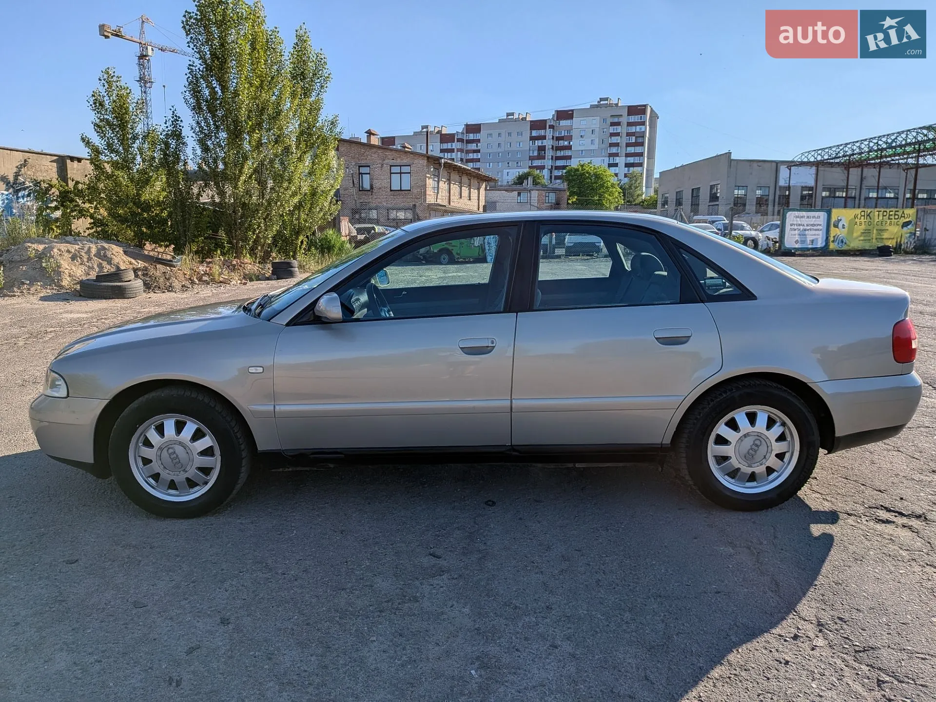 Audi A4 2000 — 1