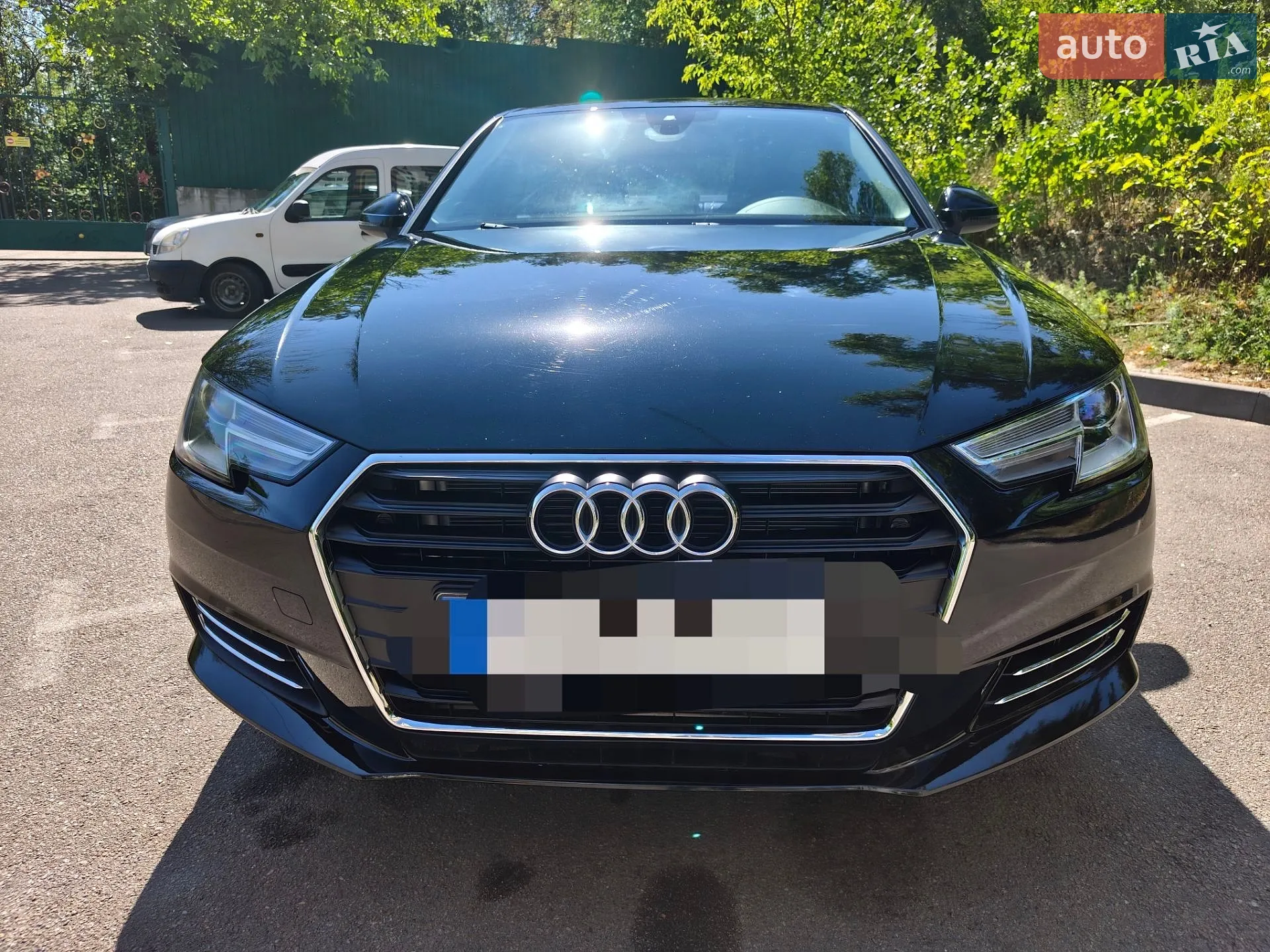 Audi A4 2017 — 1