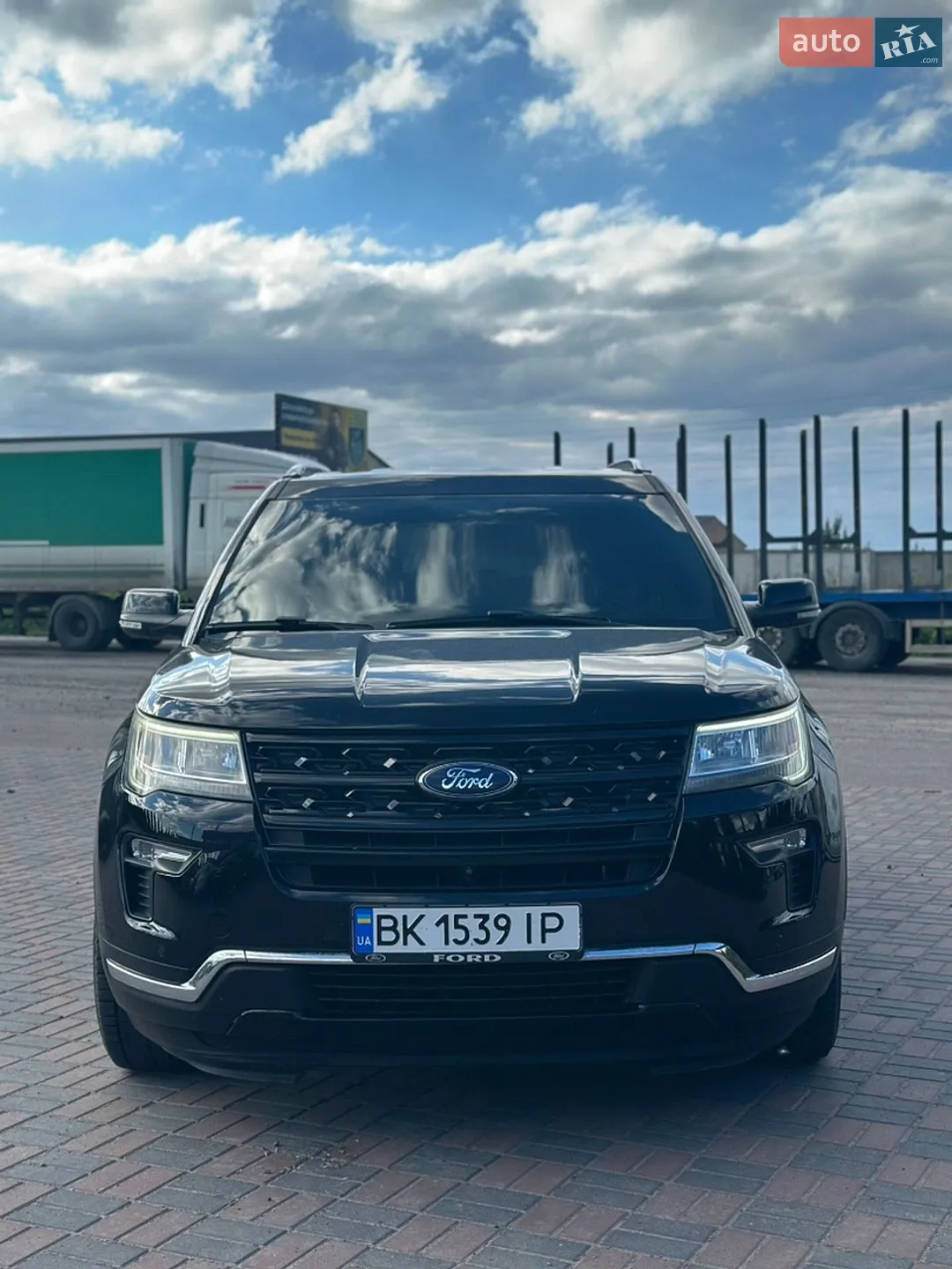 Ford Explorer 2017 — 1
