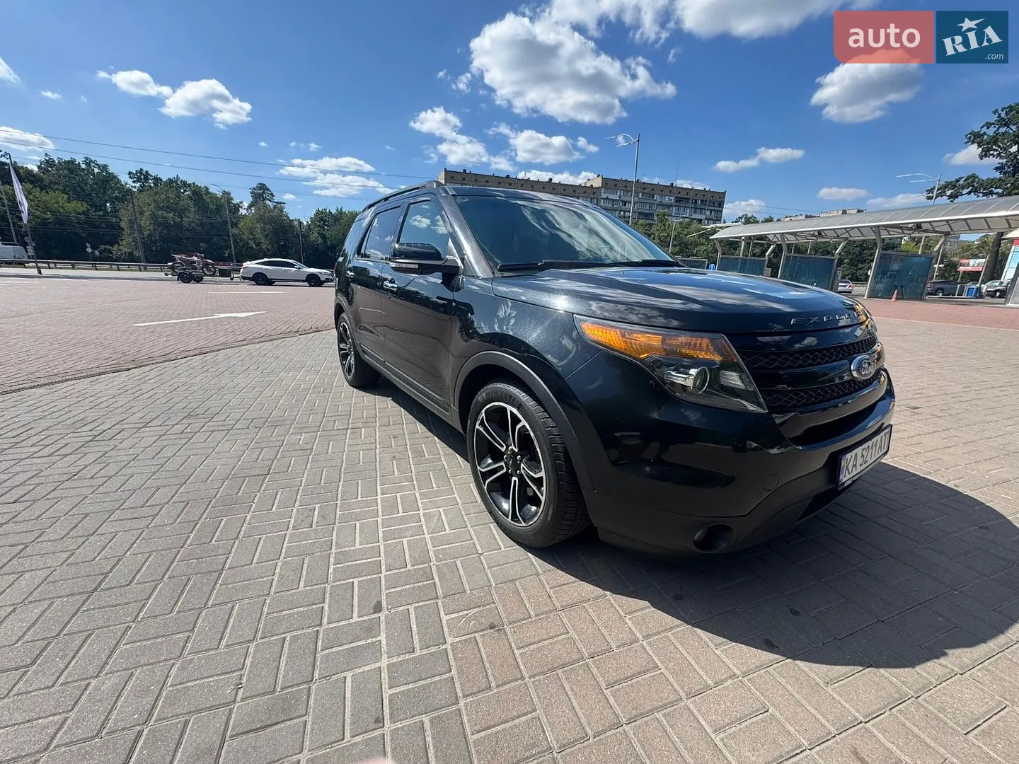 Ford Explorer 2013 — 1