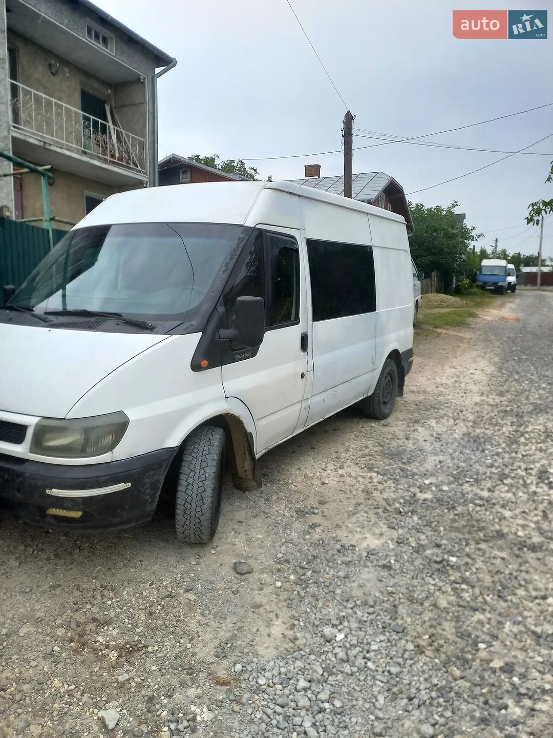 Ford Transit 2000 — 1