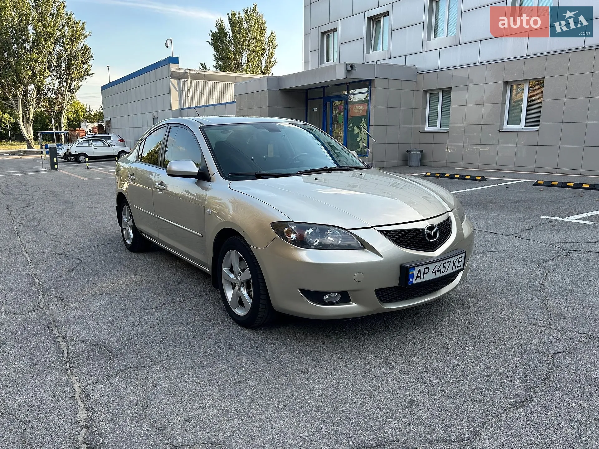 Mazda 3, 2004