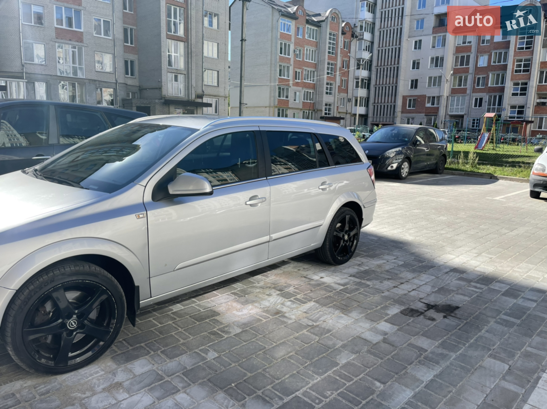 Opel Astra 2010 — 1