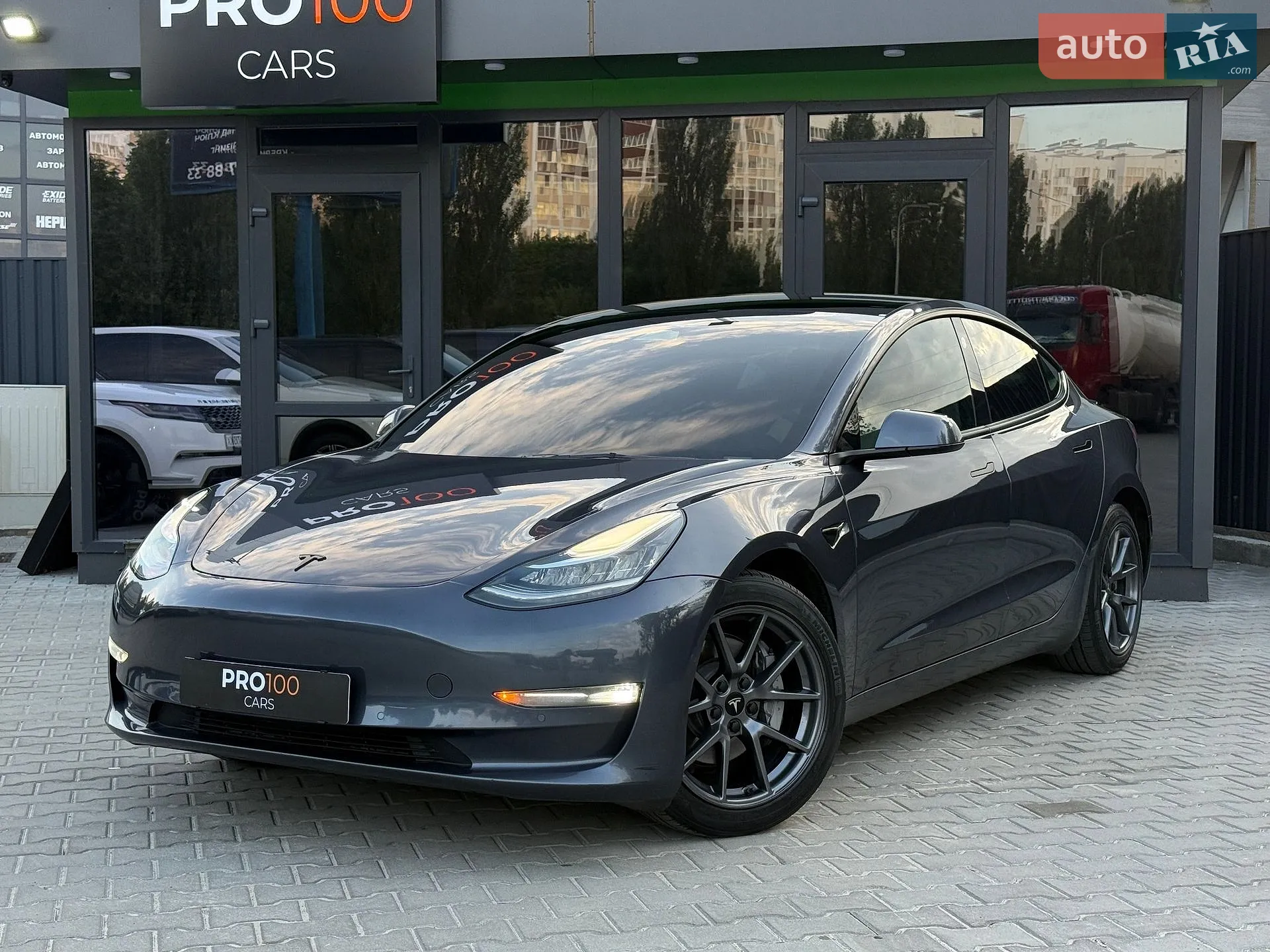 Tesla Model 3 2022 — 1