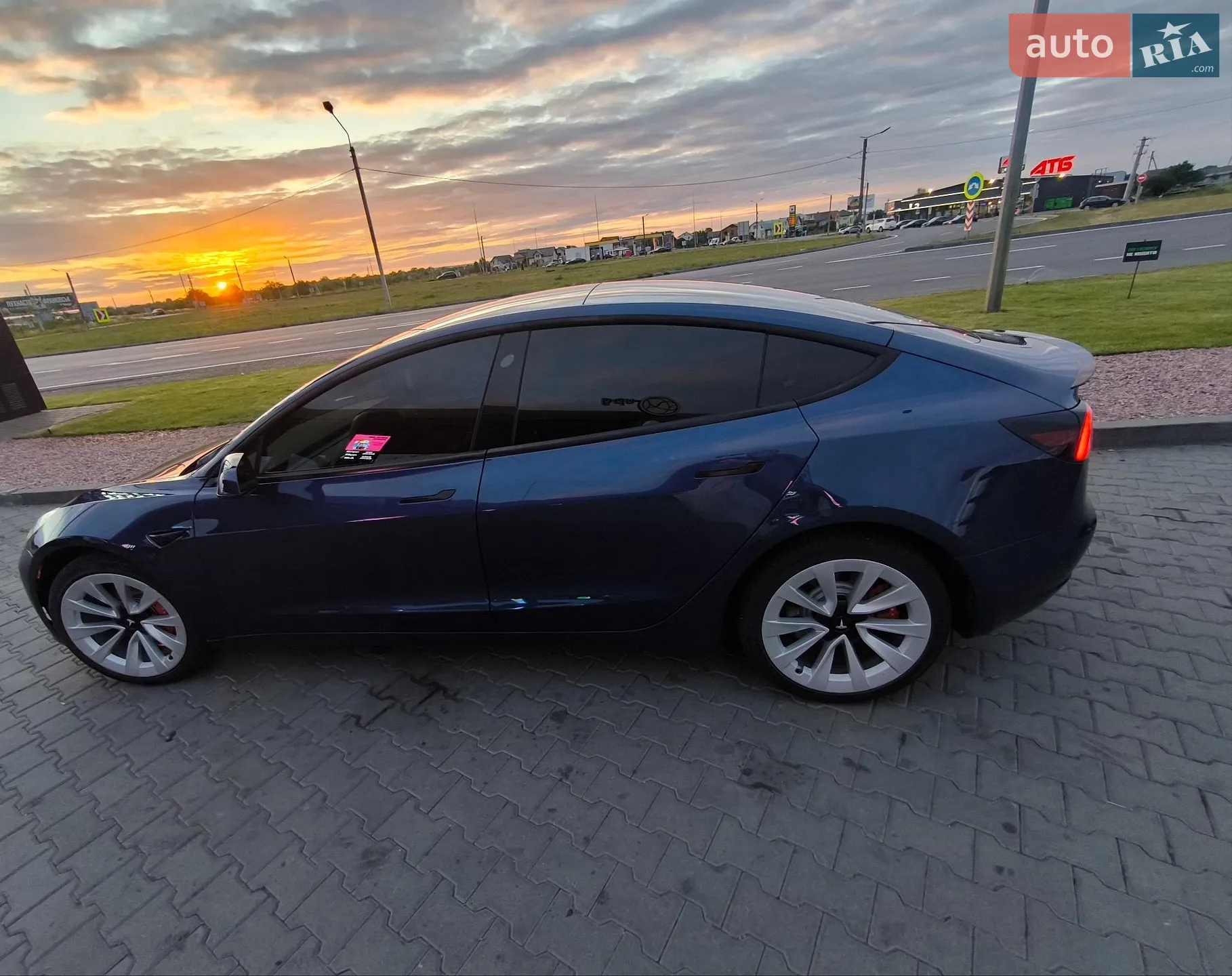 Tesla Model 3, 2022
