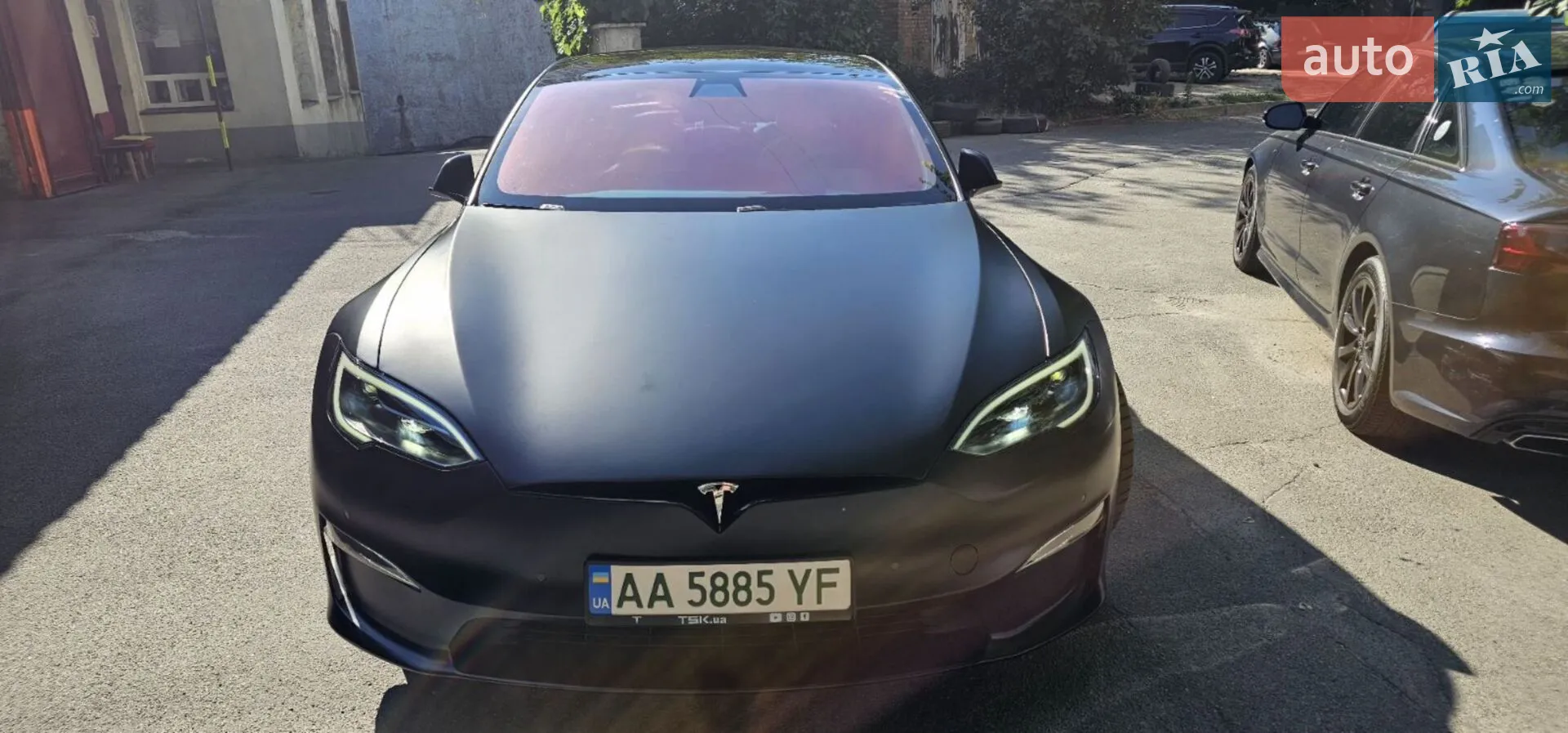 Tesla Model S 2021 — 1
