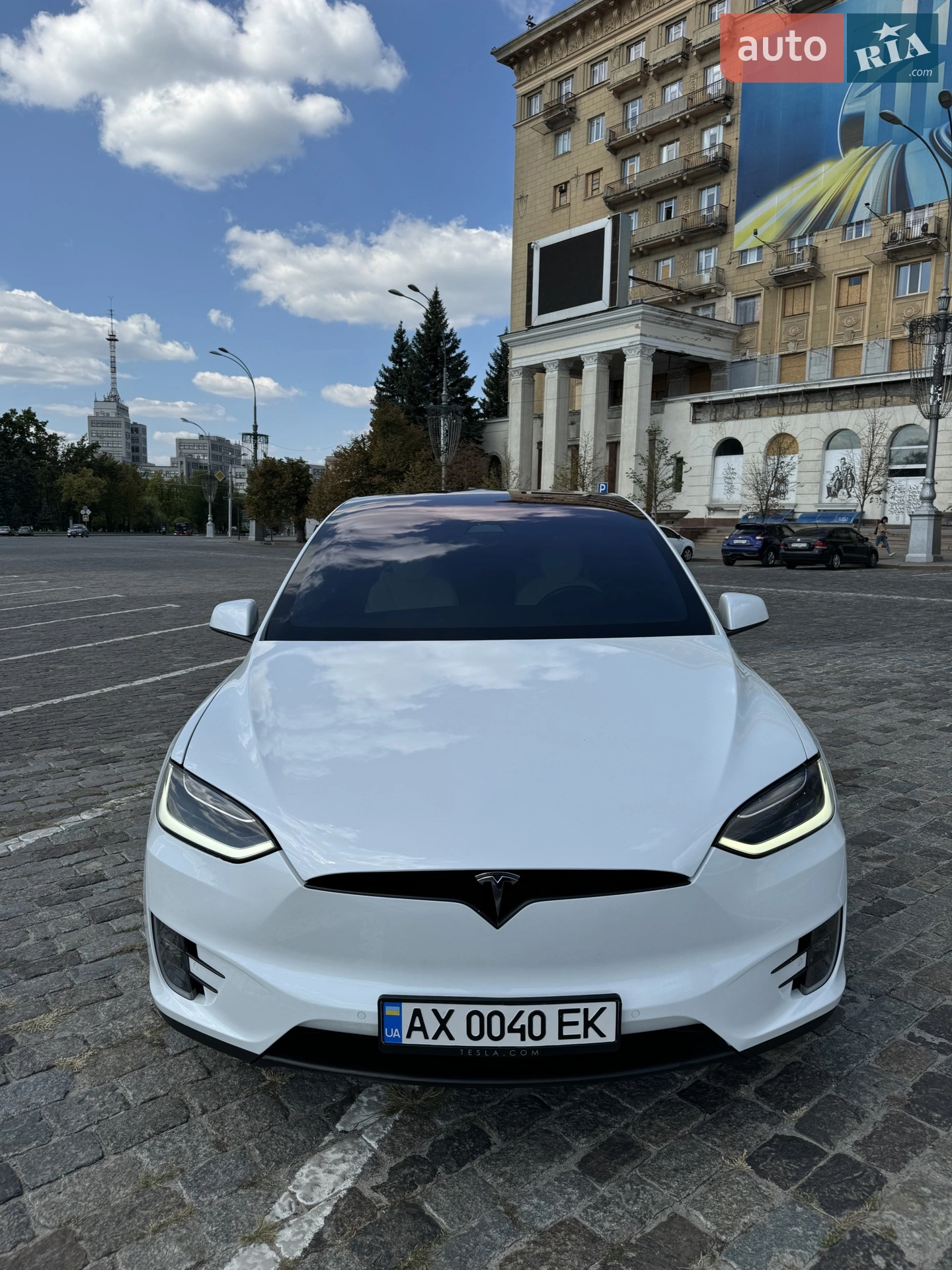 Tesla Model X 2019 — 1