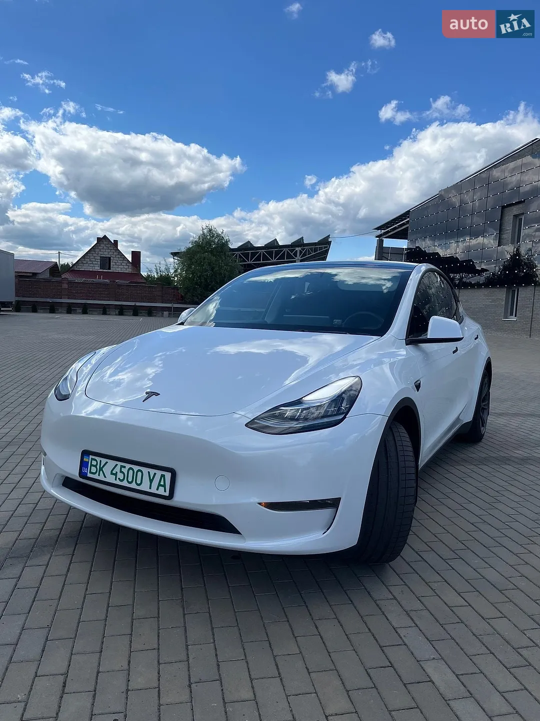 Tesla Model Y 2022 — 1