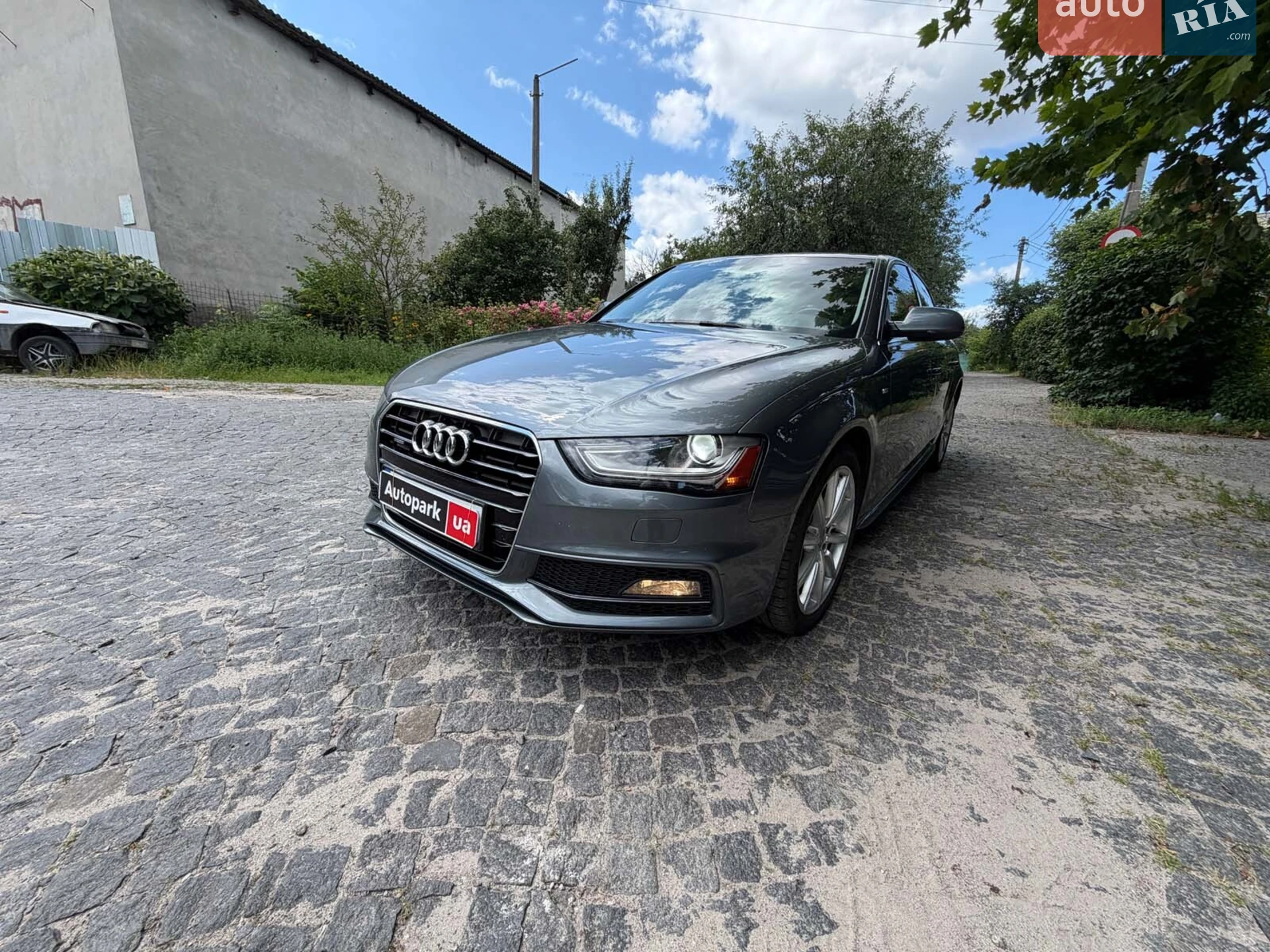 Audi A4, 2015