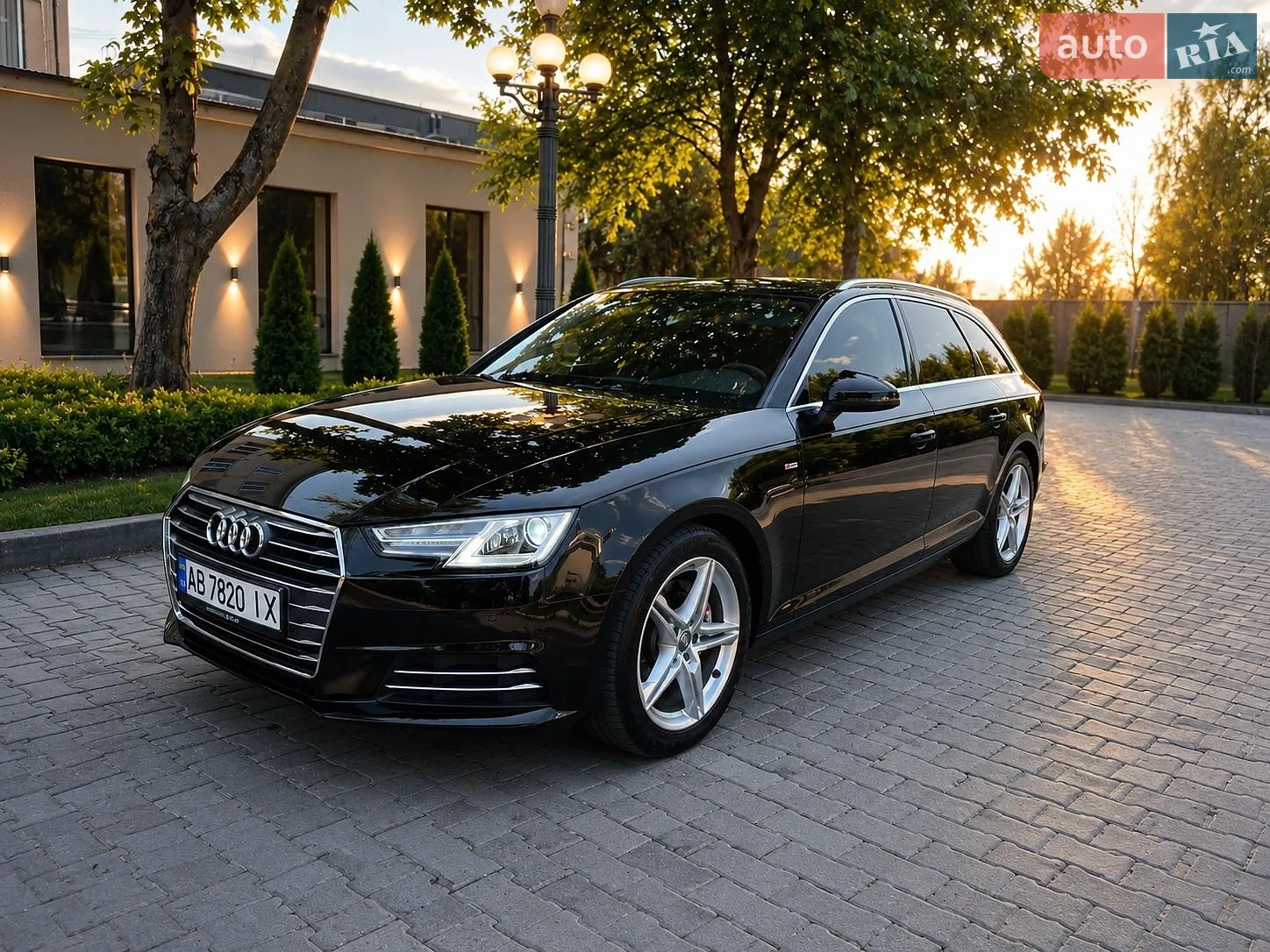 Audi A4 2017 — 1