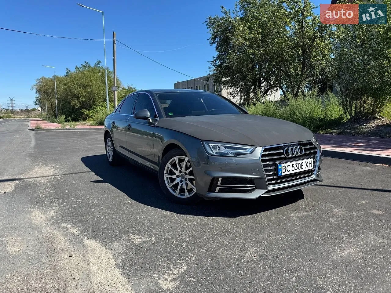 Audi A4 2018 — 1