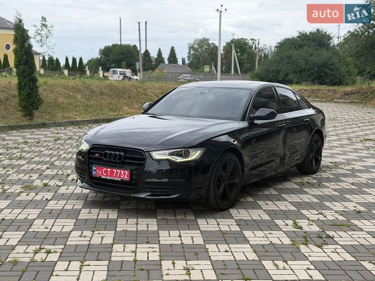 Audi A6 2013 — 1