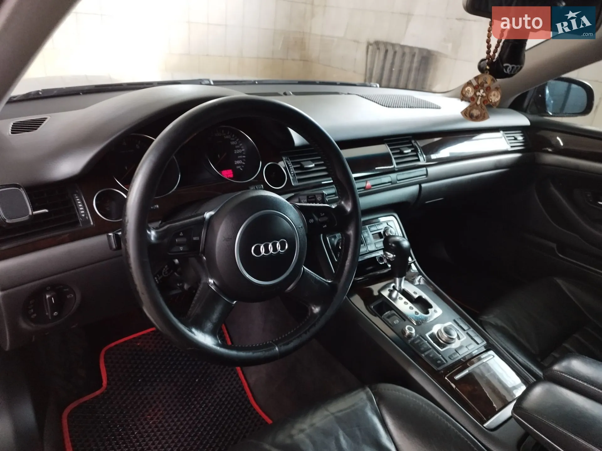 Audi A8 2002 — 1