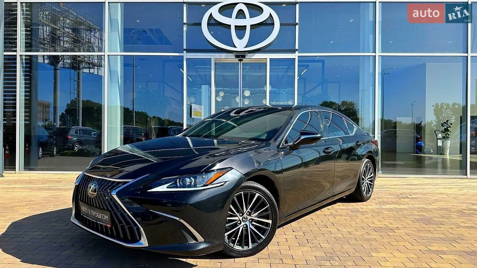 Lexus ES, 2024