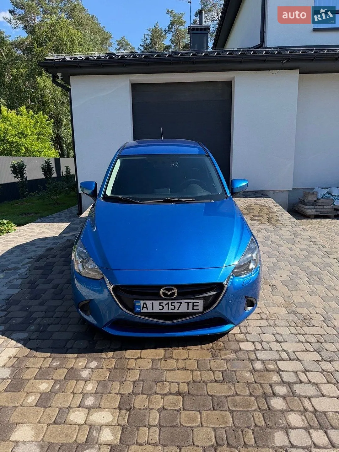 Mazda 2, 2015