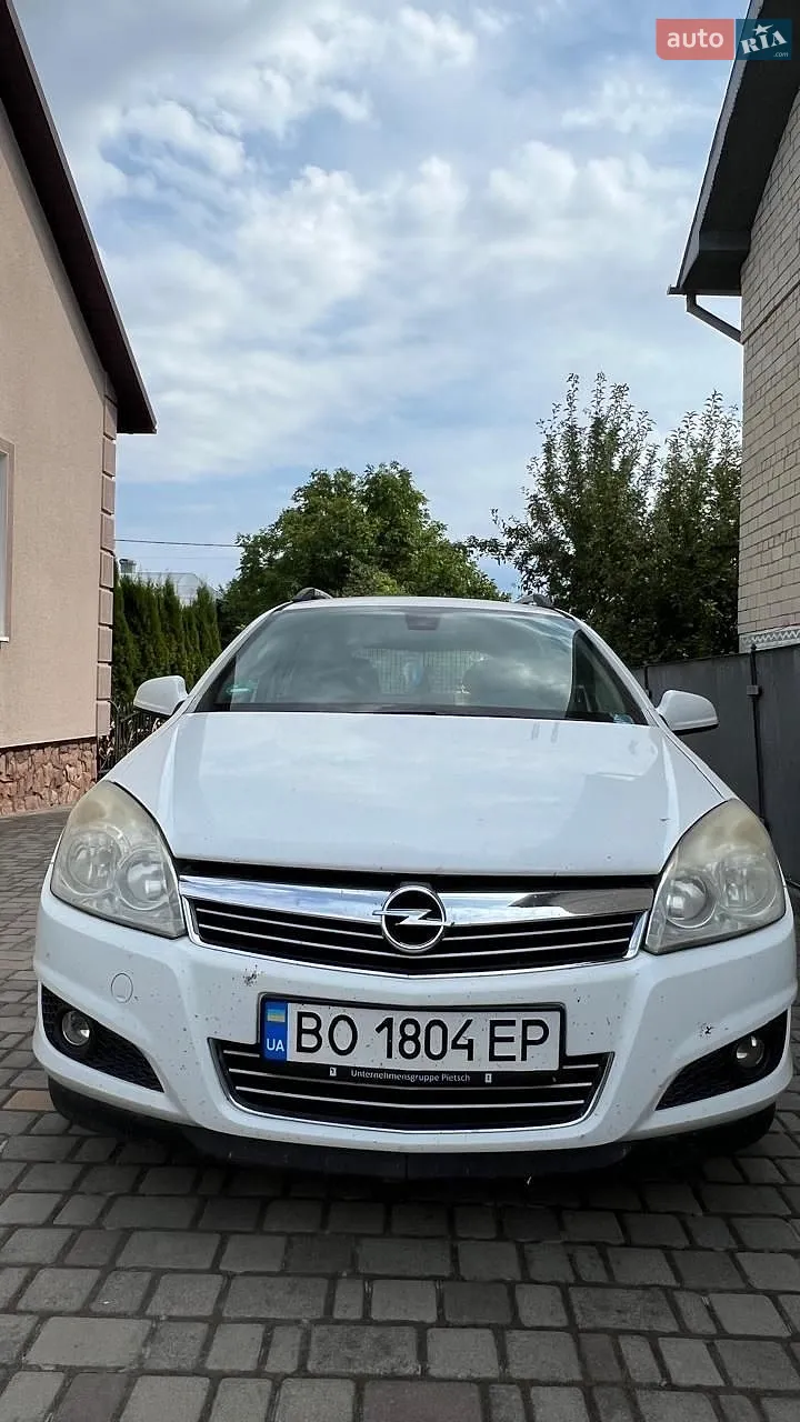 Opel Astra 2009 — 1