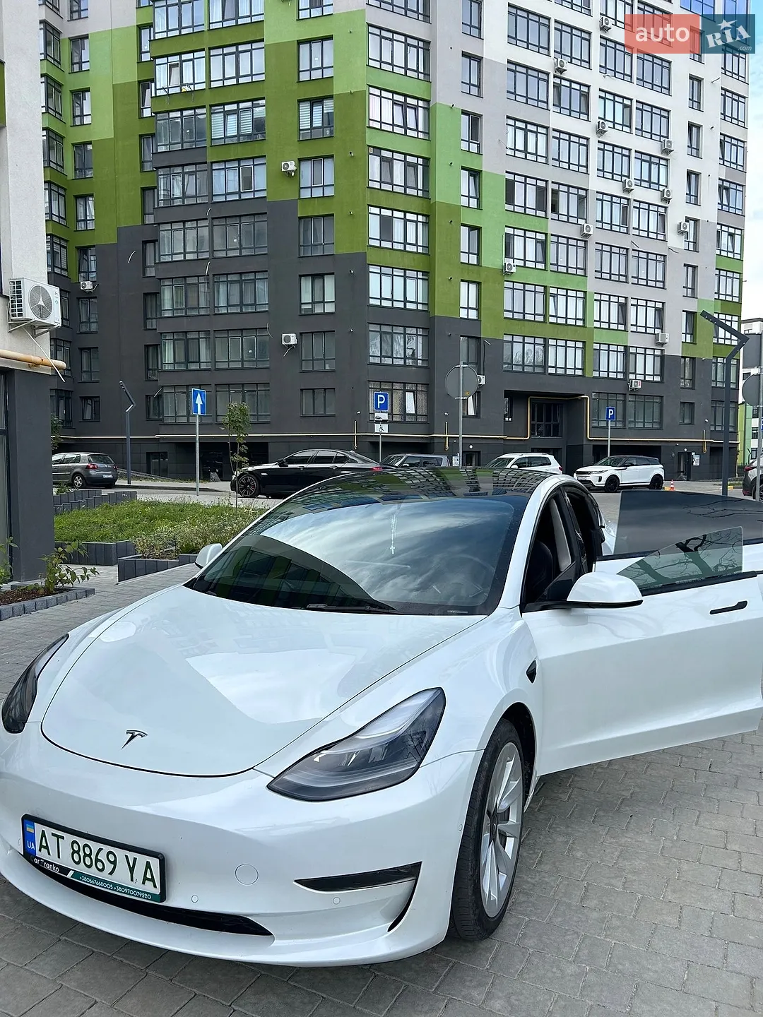Tesla Model 3, 2022