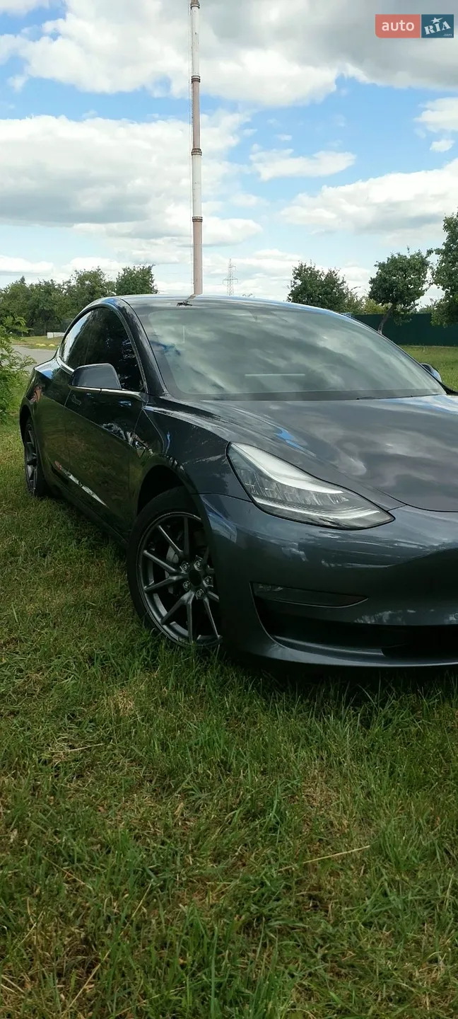 Tesla Model 3, 2019