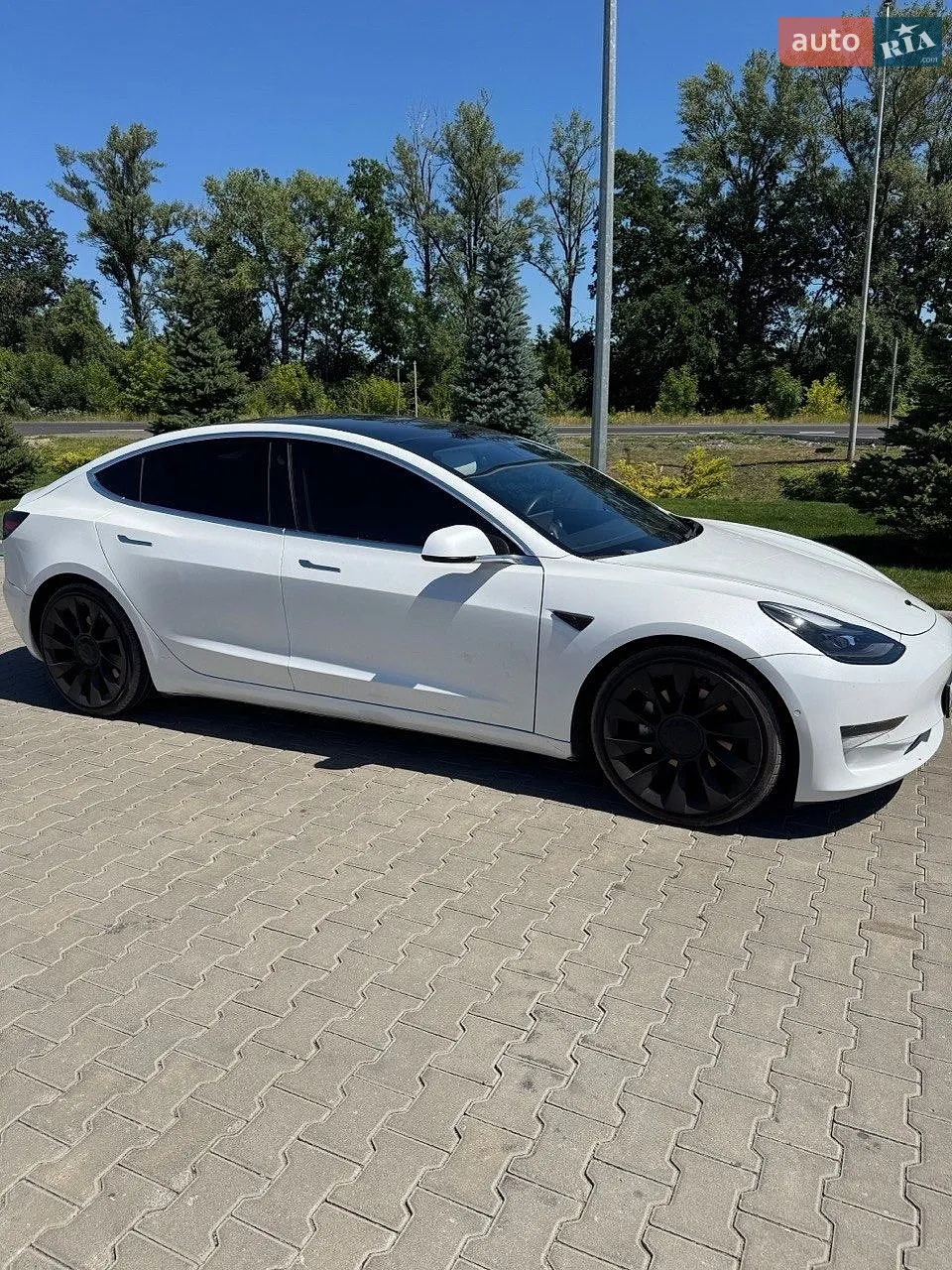 Tesla Model 3, 2020