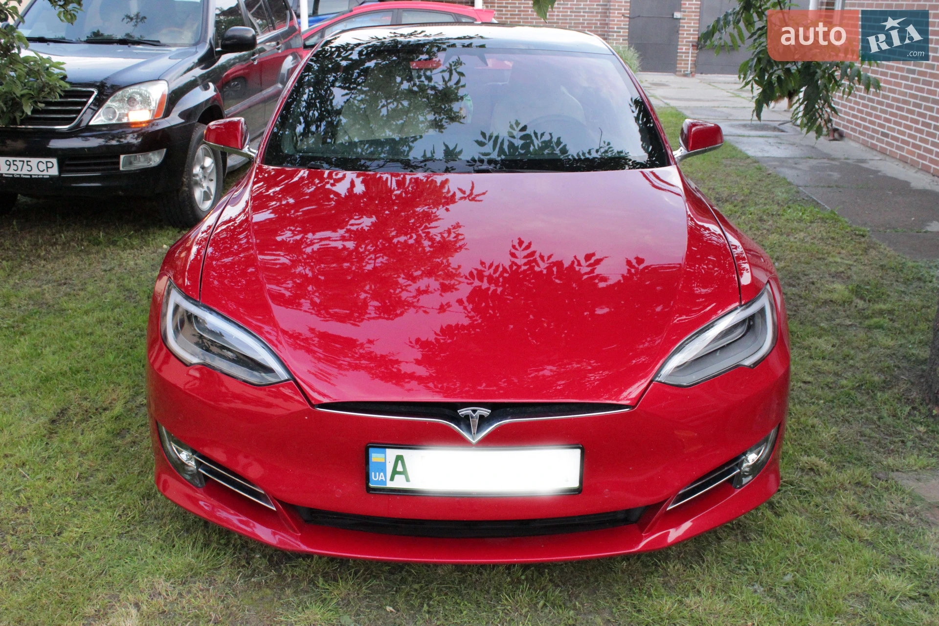 Tesla Model S 2019 — 1