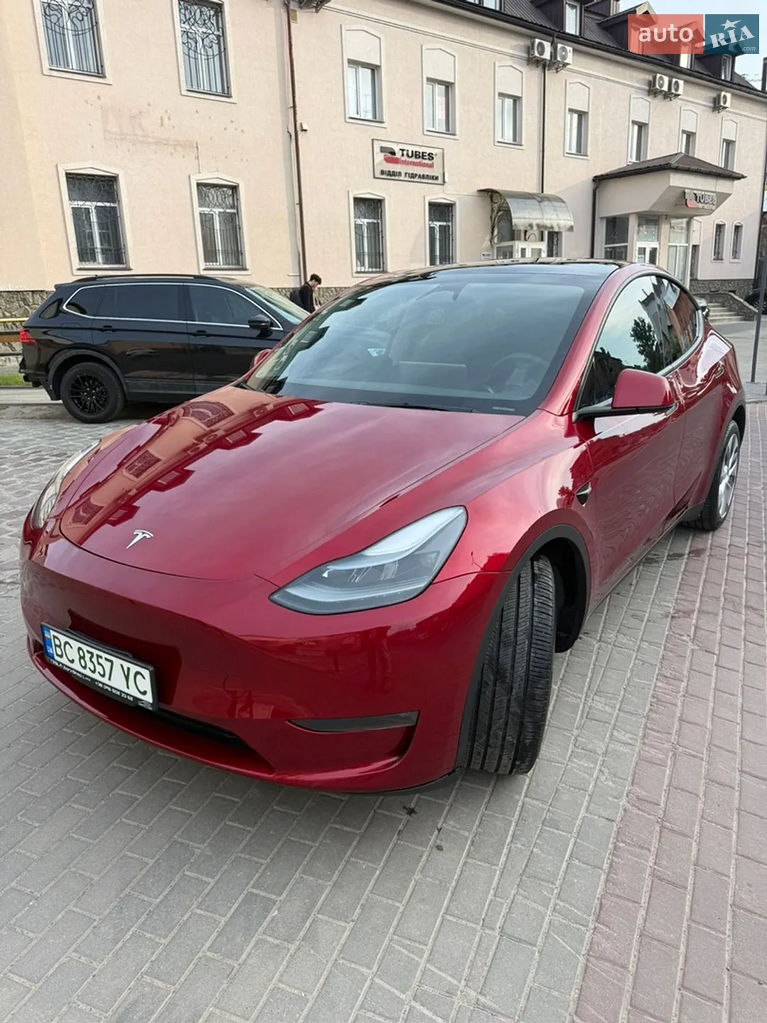 Tesla Model Y 2024 — 1