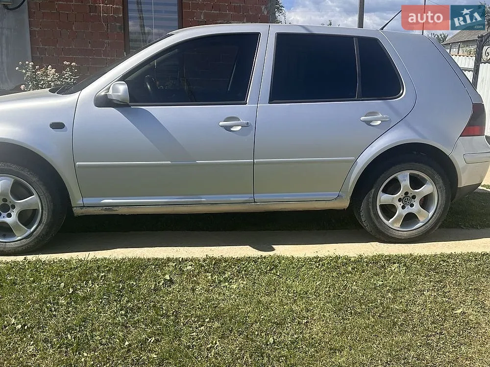 Volkswagen Golf 2001 — 1