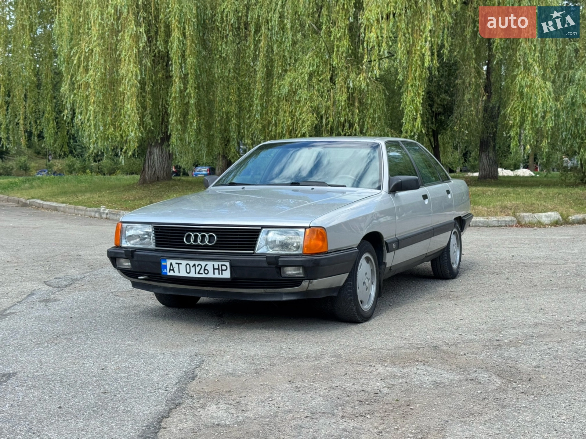 Audi 100 1984 — 1