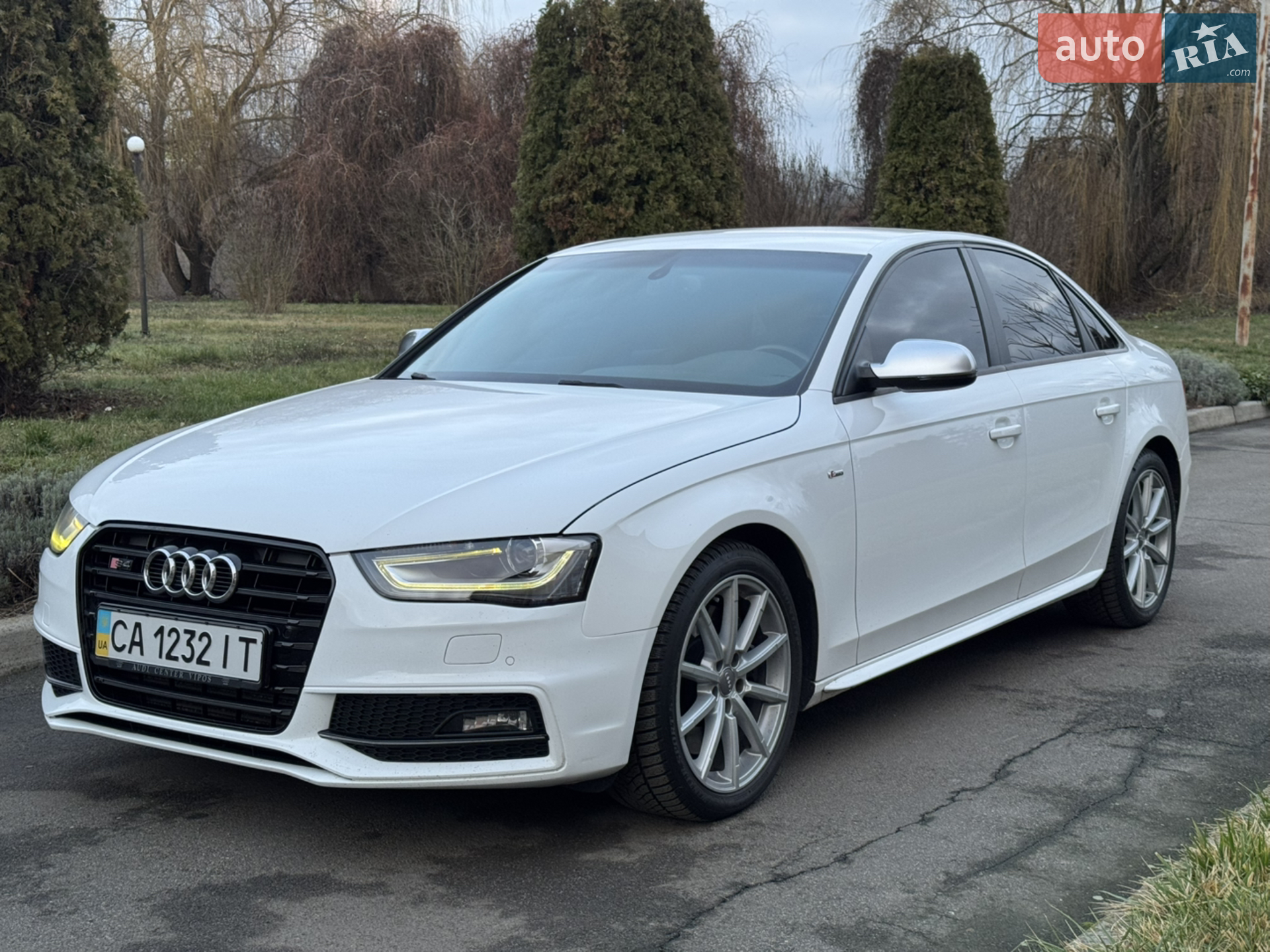 Audi A4 2014 — 1