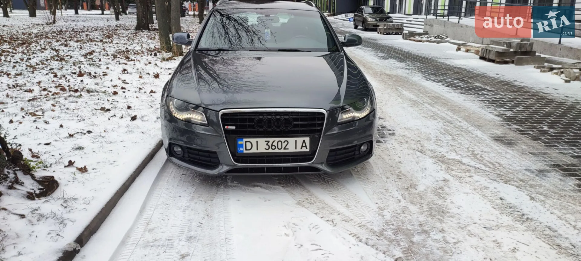 Audi A4 2010 — 1