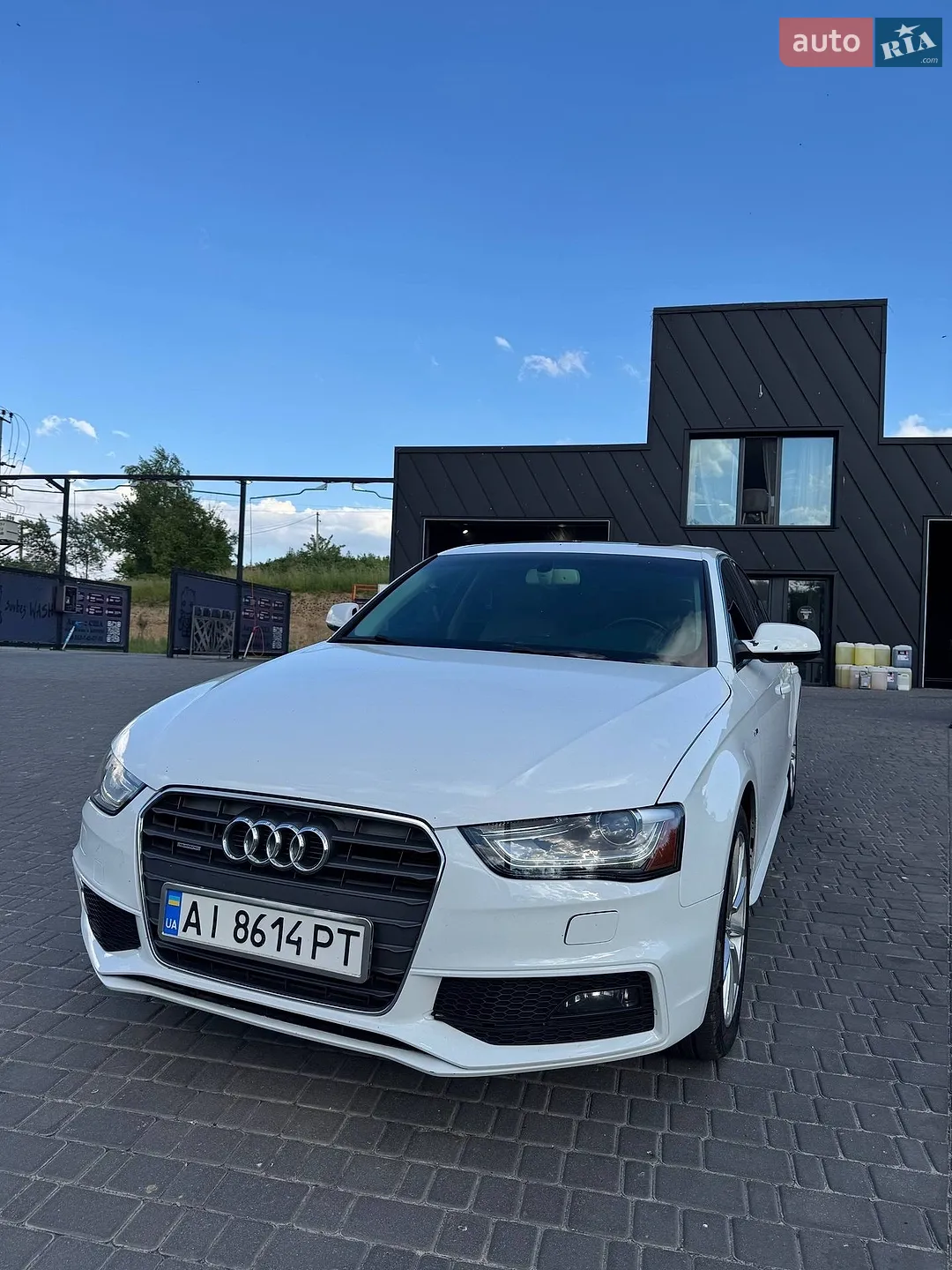Audi A4 2014 — 1