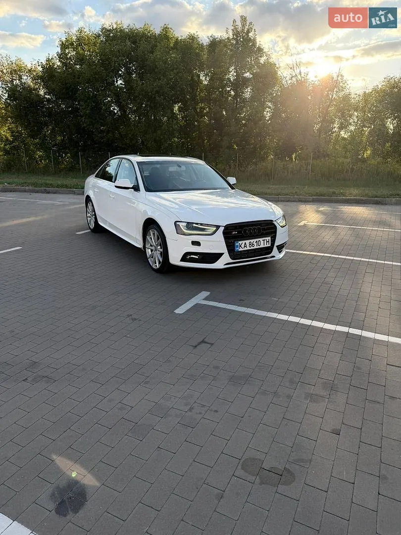 Audi A4, 2015