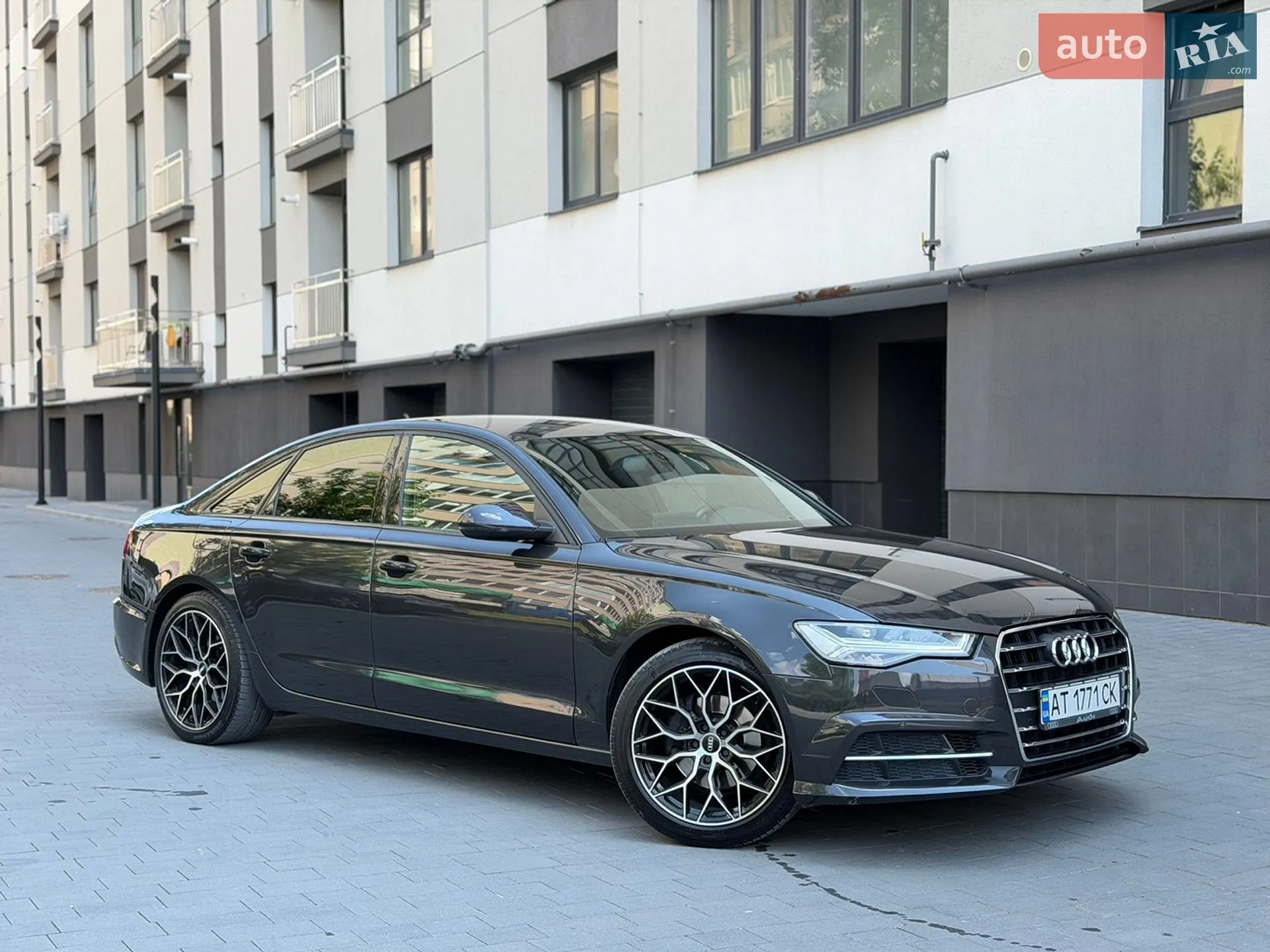 Audi A6 2013 — 1