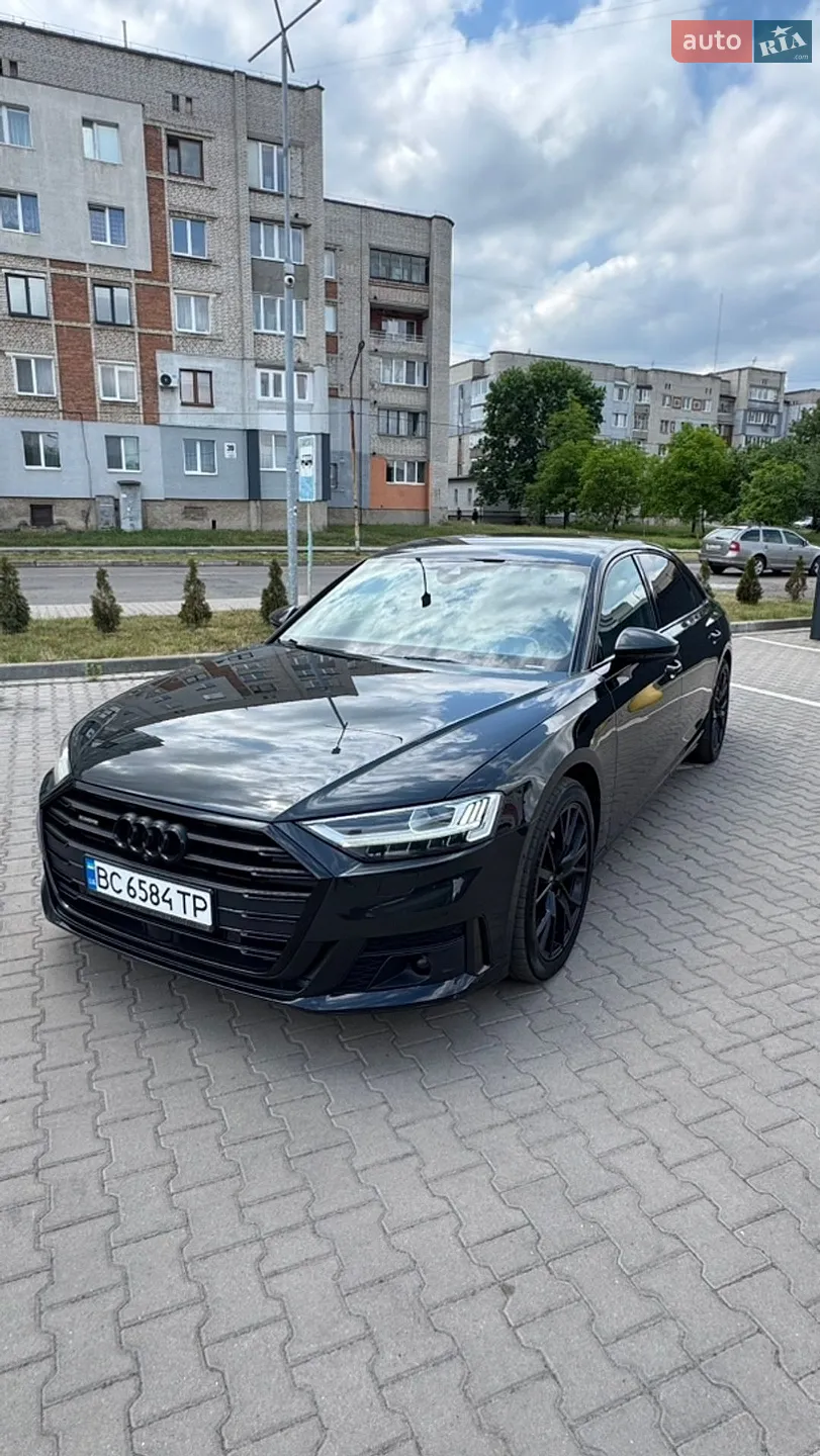 Audi A8 2021 — 1