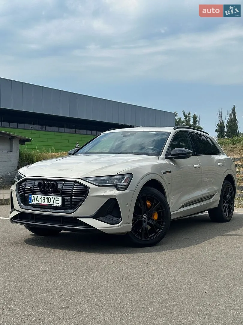 Audi e-tron, 2021