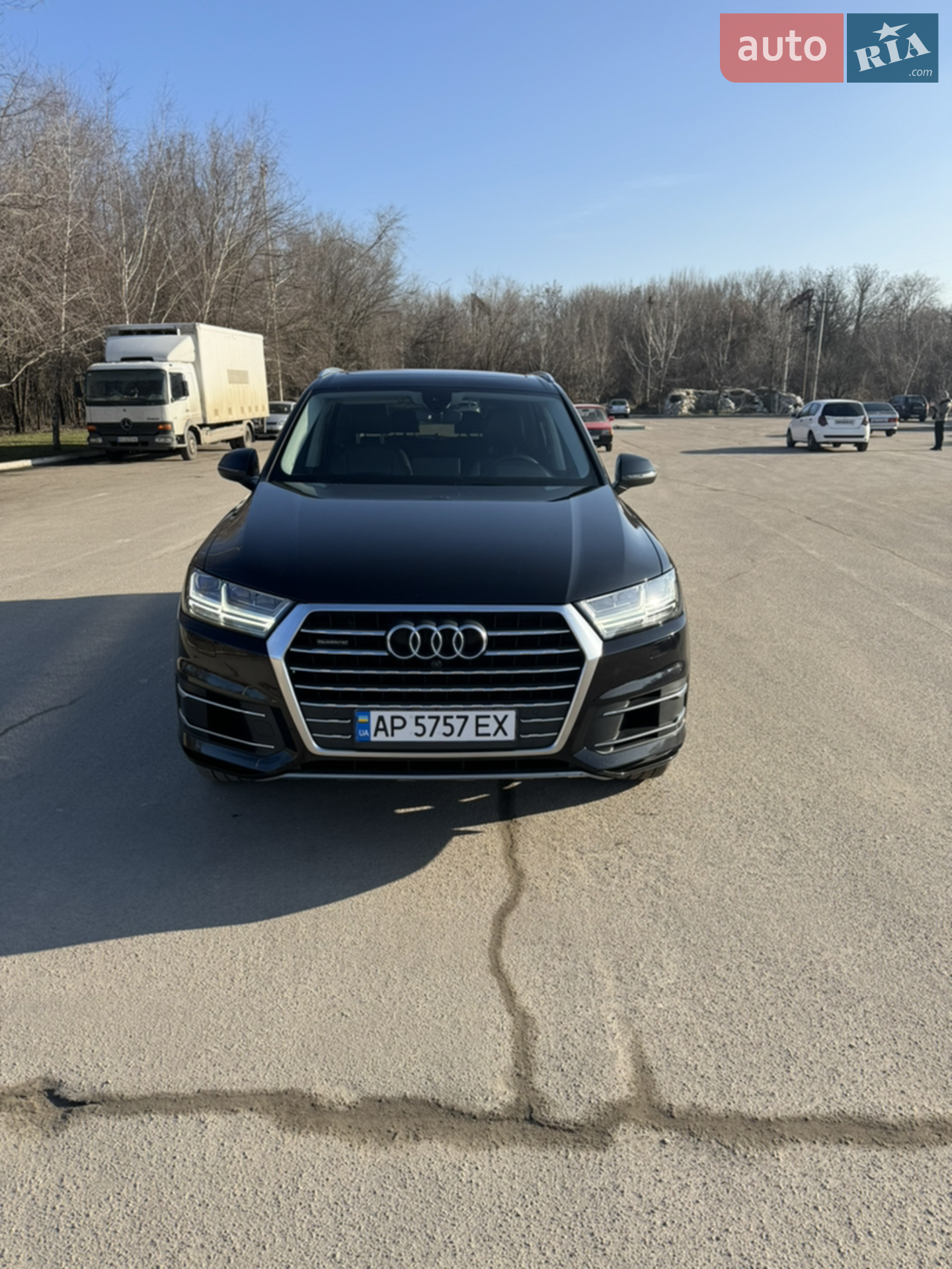 Audi Q7 2019 — 1