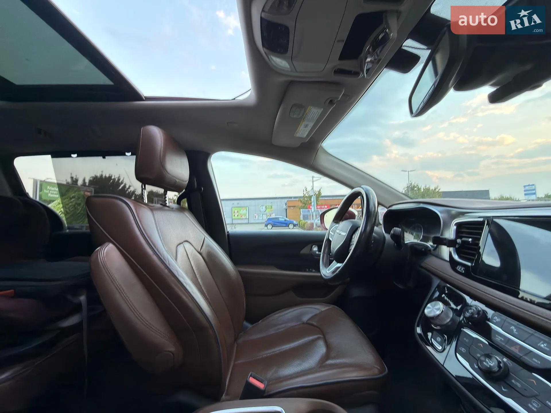 Chrysler Pacifica, 2016