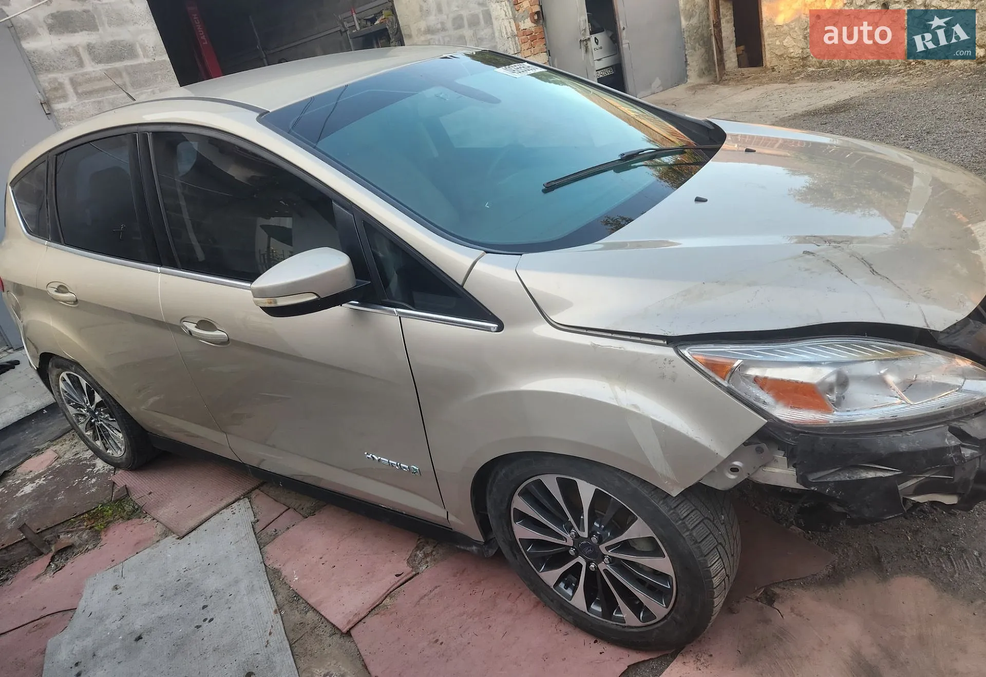 Ford C-Max 2017 — 1