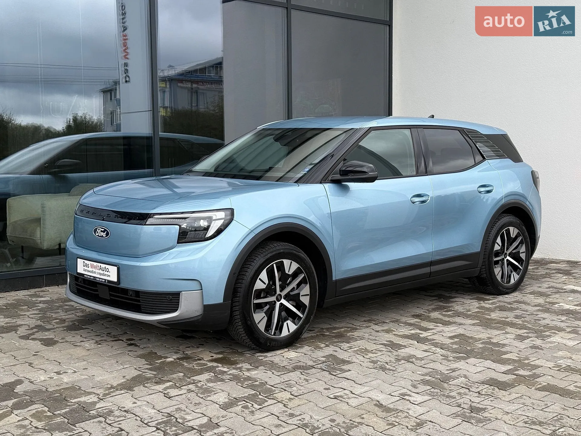 Ford Explorer EV 2025 — 1