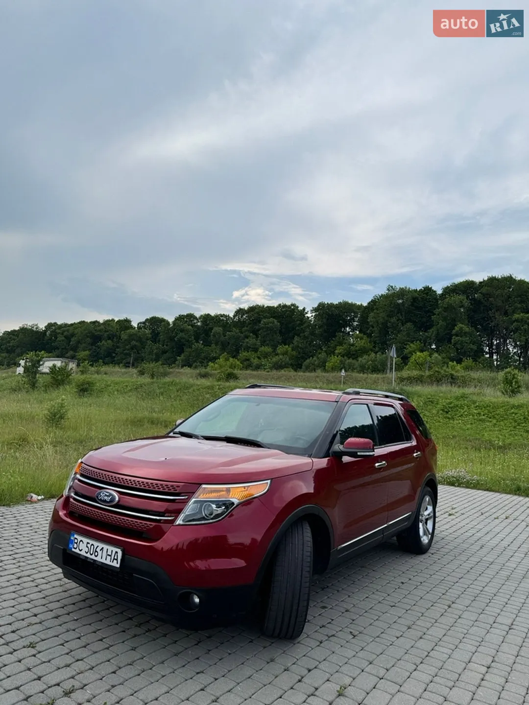 Ford Explorer 2012 — 1