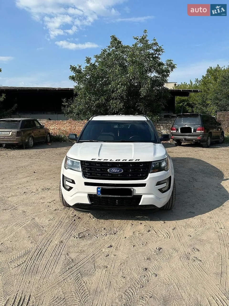 Ford Explorer 2015 — 1