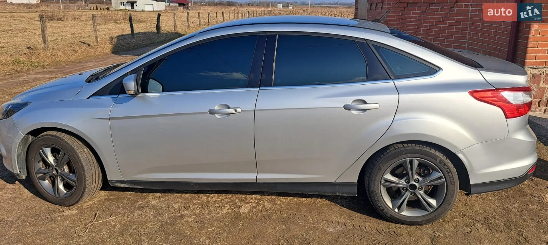 Ford Focus 2011 — 1